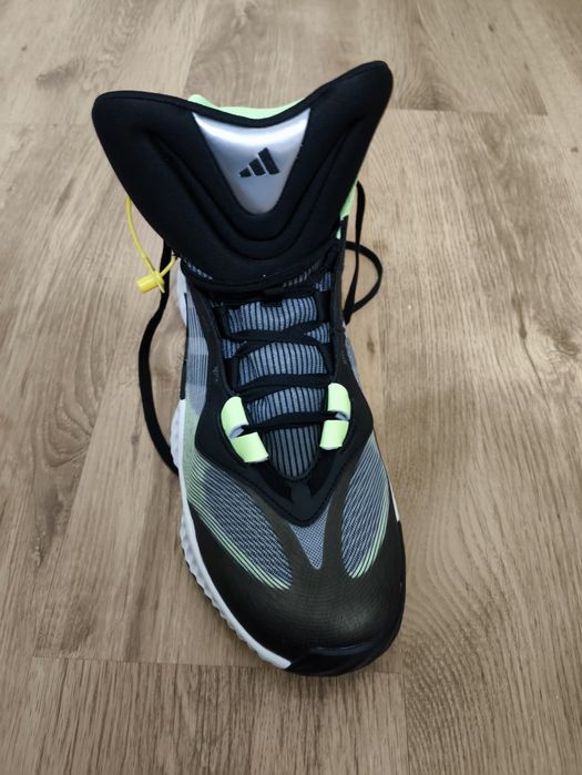 Продам баскетбольные кроссовки