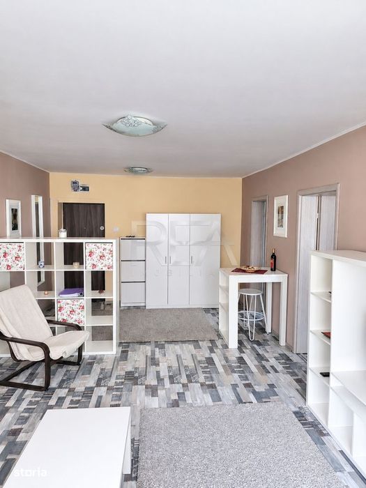2 camere, la 3 minute de metrou Favorit