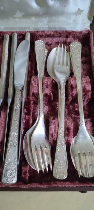 Руски посребрени прибори за хранене