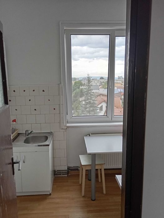 Apartment 2 camere decomandate în Tractorul