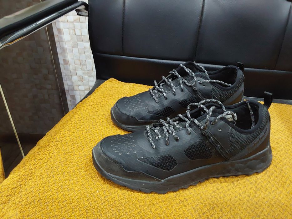 Мужские кроссовки