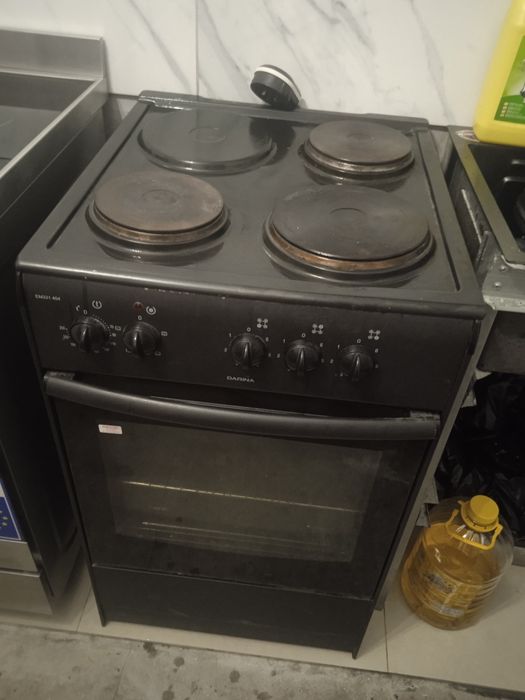 Эл. плита, рабочая, продам