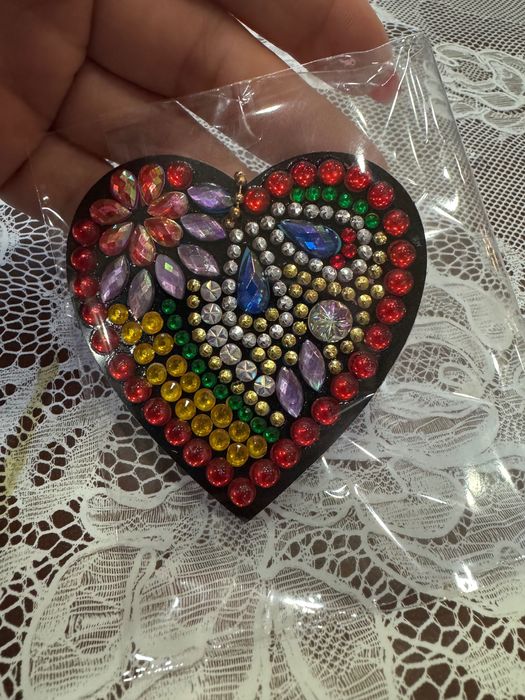 Диамантени: ключодържатели, магнити и календар