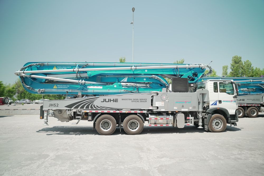 Jiuhe JH52 6×4 52м (Автобетононасос)
