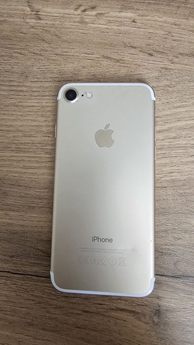 IPhone 7 32gb, акб 67%