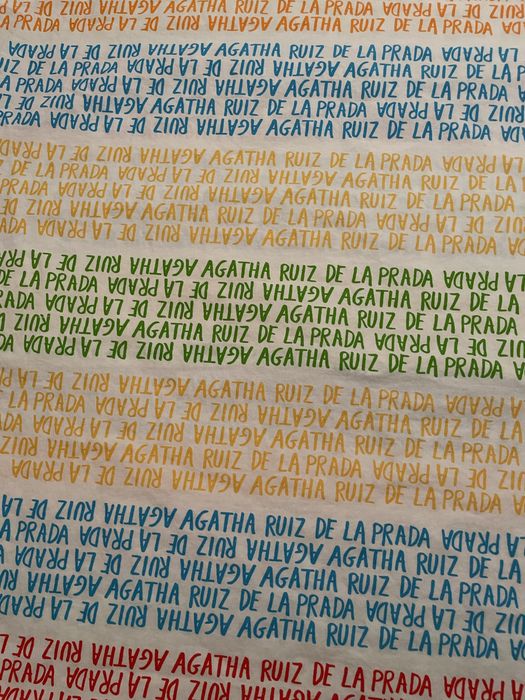 Față de perna Agatha Ruiz de la Prada