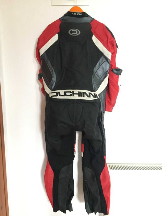 Екип от една част DUCHINI размер 54