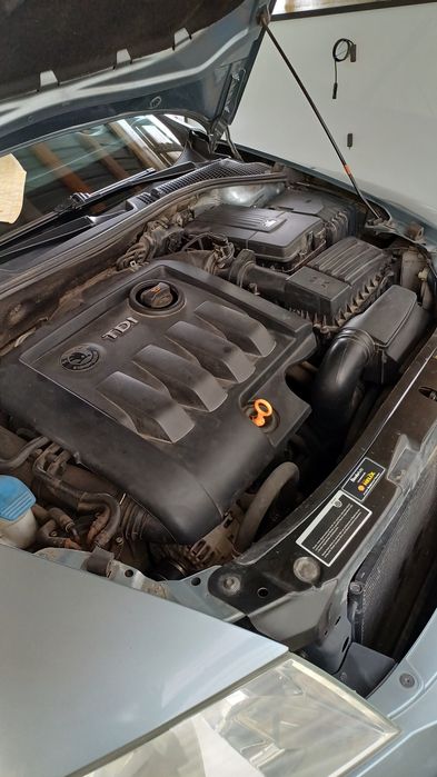 Vând Skoda Octavia 2 1,9 2006, al doilea proprietar, rulata doar România.