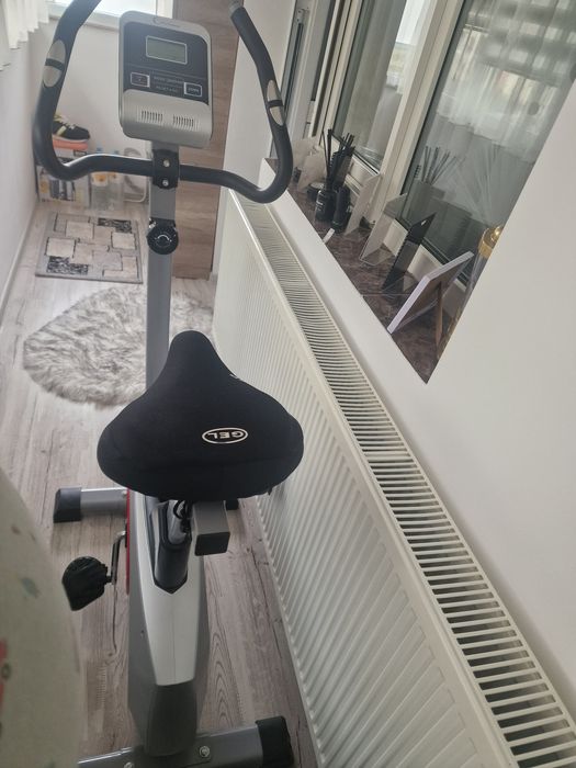 Vând bicicletă fitness!