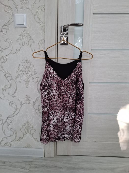 Продаётся  майки.