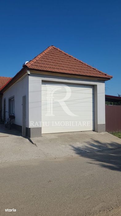 Casa cu 3 camere + garaj si grădină | Picleu | Bihor