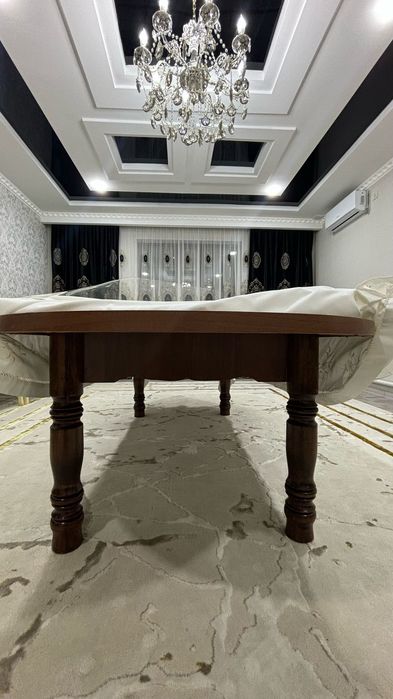 Продам стол в хорошем состояние