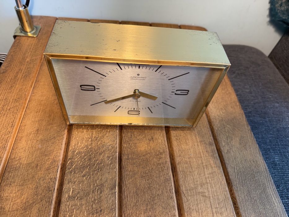 Настолен часовник / Junghans / 60-те
