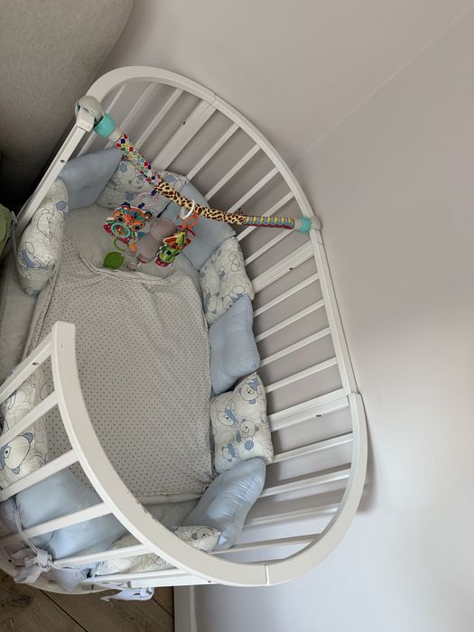 Детьская кроватка