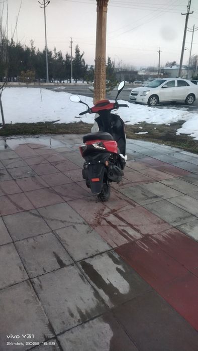 skuter r2 2023 benzin