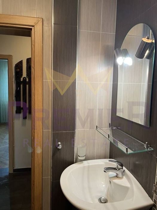 Продава се Двустаен апартамент в Бургас, Славейков - 54 кв.м за 2186 €/кв.м - Снимка #8