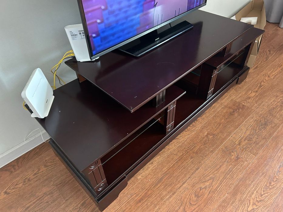 Продам журнальный стол.