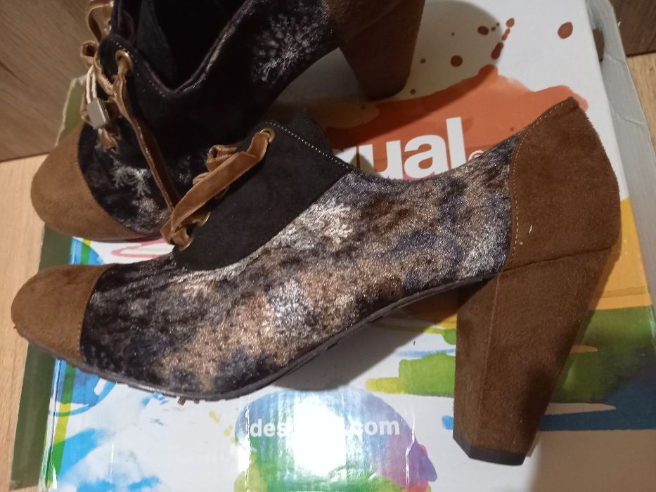 Нови! 
Обувки с удобен ток Desigual, 39 номер