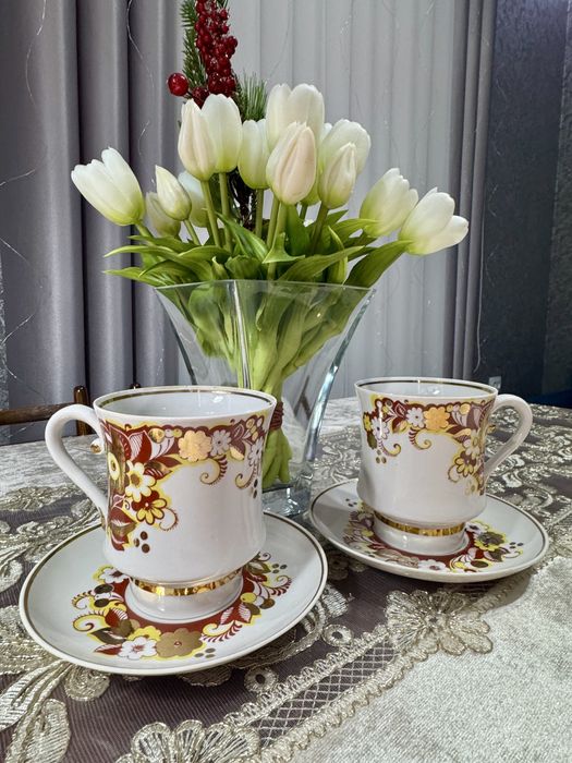 Кружки с блюдцами