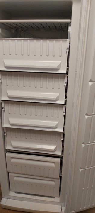 Продается морозильник.