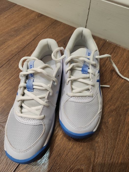 Теннисные кроссовки для девочек