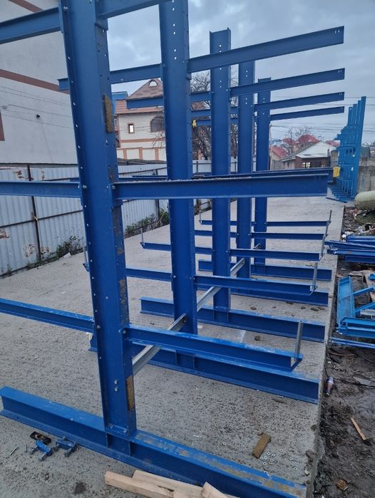 Rafturi metalice depozitare cantilever