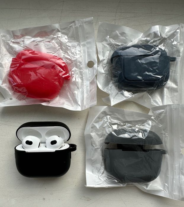 Чехлы для AirPods 3