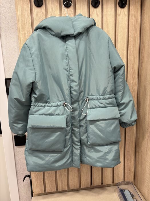 Продам зимнюю куртку