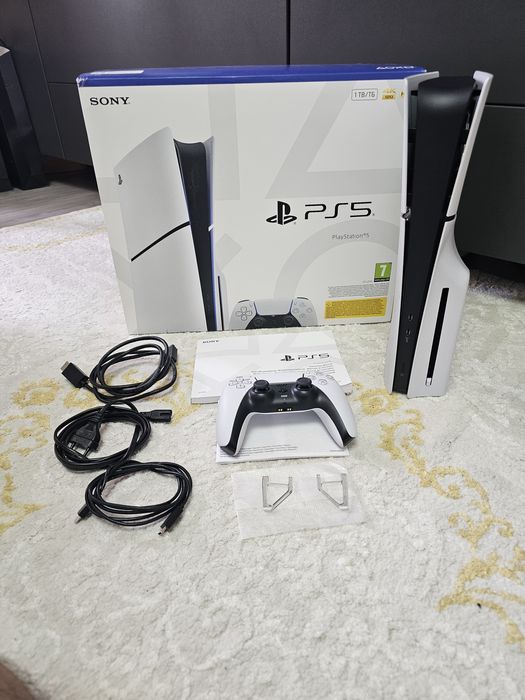 Ps5 slim disc edition 1 TB ssd garantie factura.playstation 5 slim disc garantie