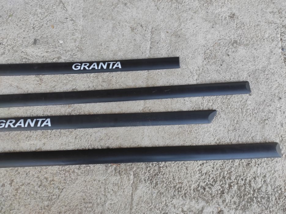 Молдинги на ладу гранту