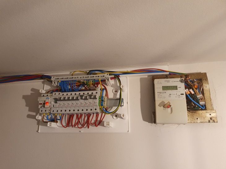 Electrician  – Instalații Electrice, Reparații și Intervenții Rapide