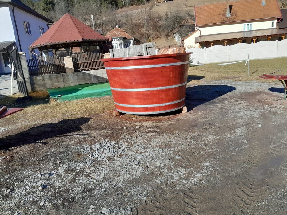 Ciubar din lemnt  pentru baie