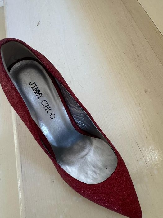 Продам новые туфли