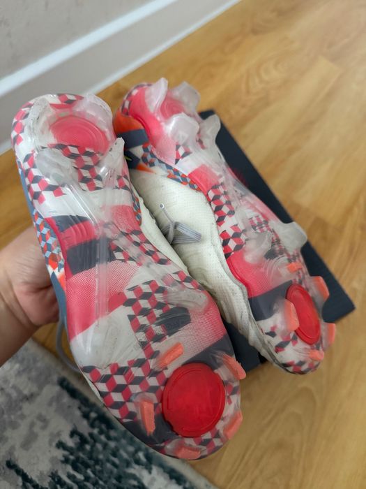 Бутсы футбольные butsi fudbolga