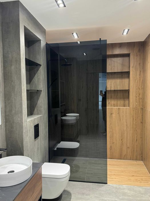 Изготовление душевых кабин и перегородок из стекла