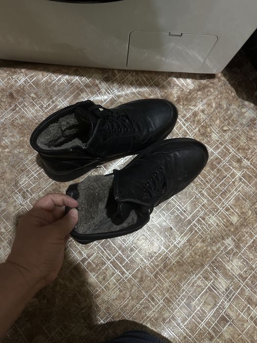 Мужской ботинка размер 40