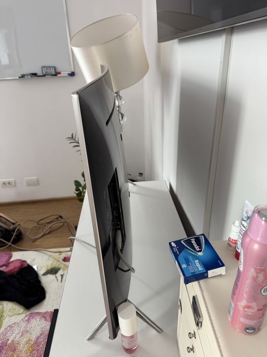 Tv smart samsung curbat