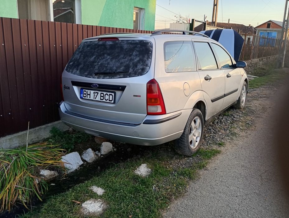 Vând Ford 1.8 An 2004