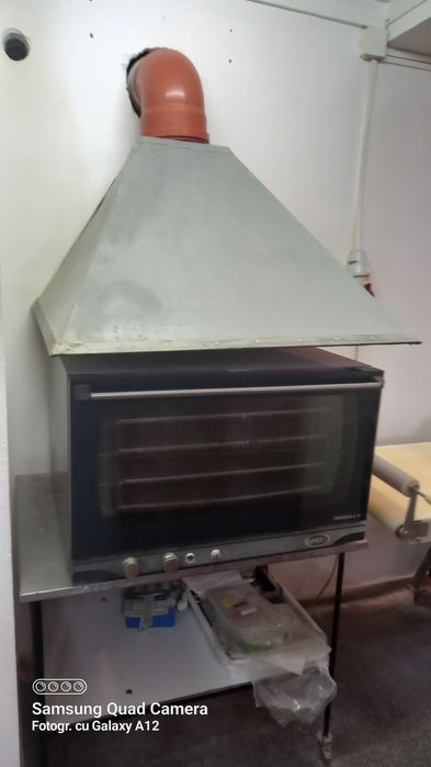 Cuptor electric ,patru tavi