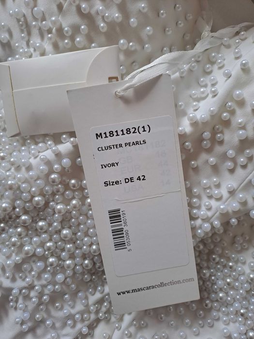 Нова сватбена рокля