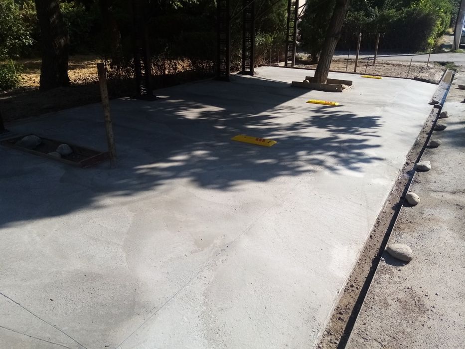 Шлакаблок,гишт стяшка, бетон ишларини киламиз.шлакаблок терамиз