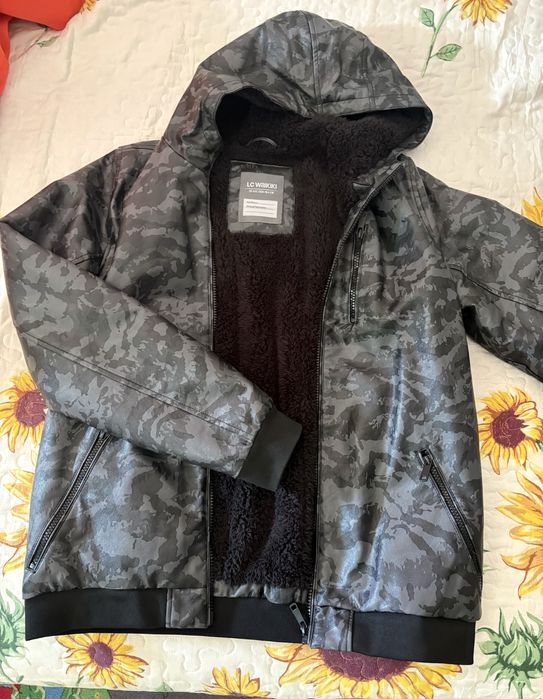 Geaca cu blanita pentru baieti