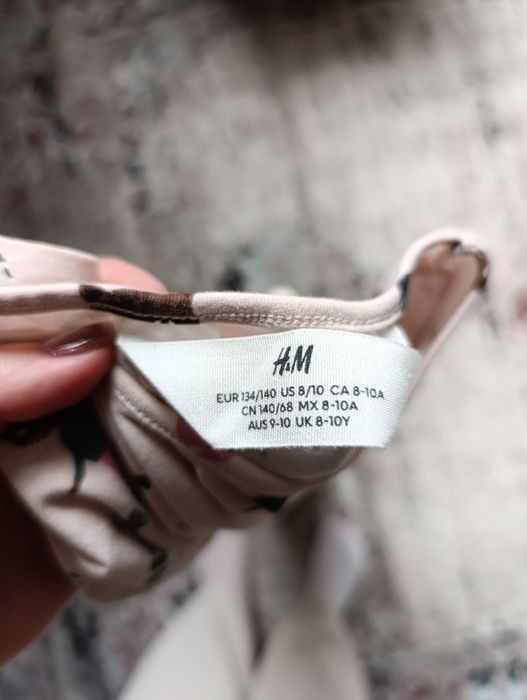 Рокли и елек за момиче, размер 134.