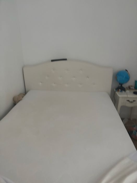 Pat lemn nasiv, Mobexpert- tablia necesita schimbarea tapiteriei/ pielii ecologice
