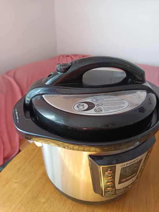 Multi cooker /тенджера под налягане