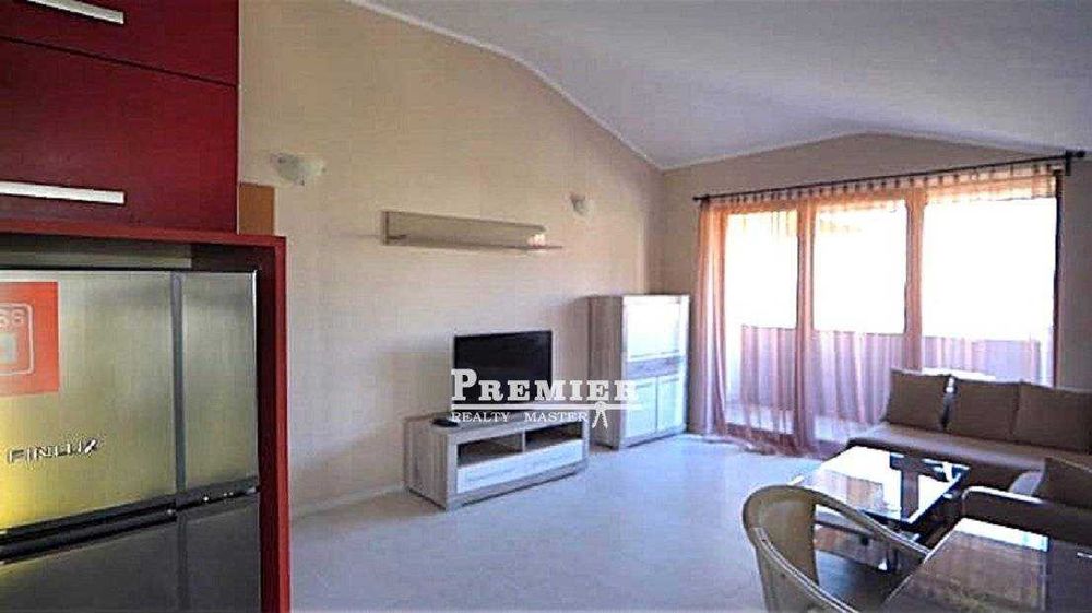 Продава се Двустаен апартамент в Свети Влас - 79 кв.м за 1266 €/кв.м - Снимка #8