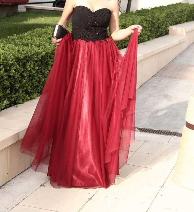 Абитуриентска рокля