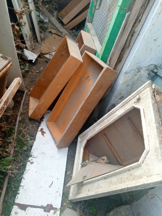 Срочно срочно старые доски и дрова