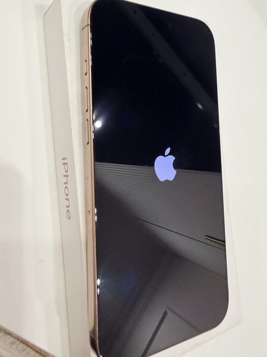 Продам IPhone 16 Pro Max 512 GB