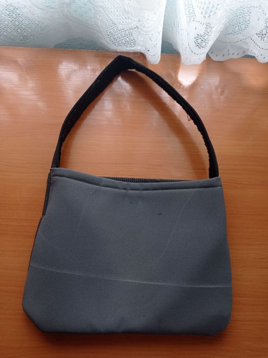 Genti de umăr sau de mână